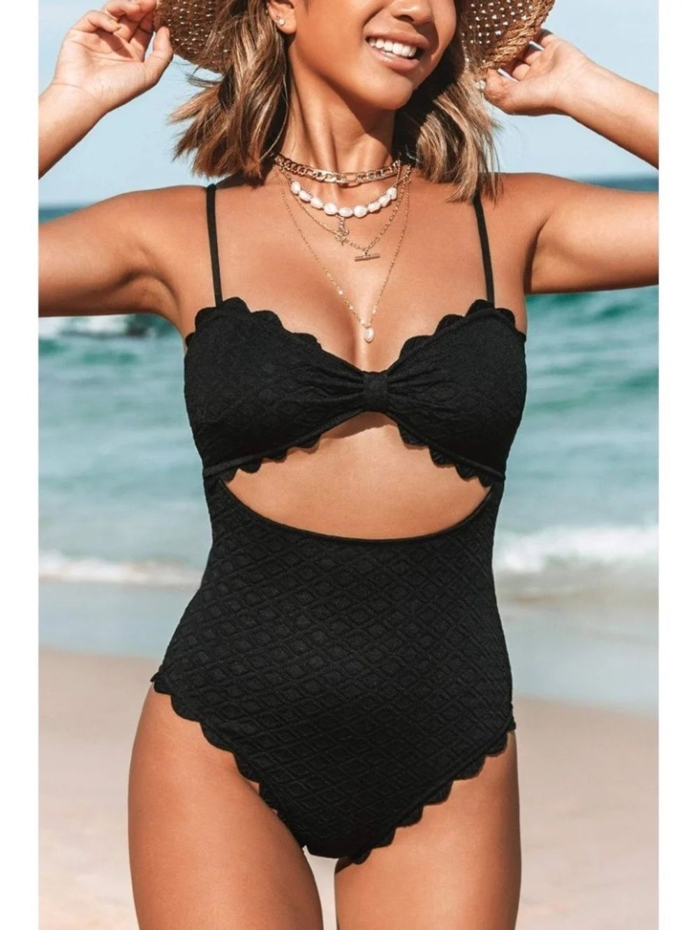 Cupshe Women's Cutout Scallop Trim One Piece Black Swimsuit Size M